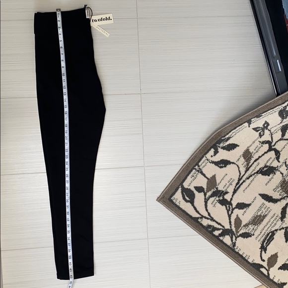 NWT REVERSIBLE PANTS! - Picture 10 of 14